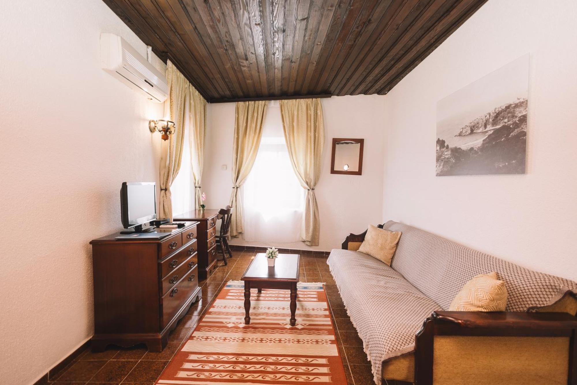 Hotel Kulla E Balshajve à Ulcinj Extérieur photo