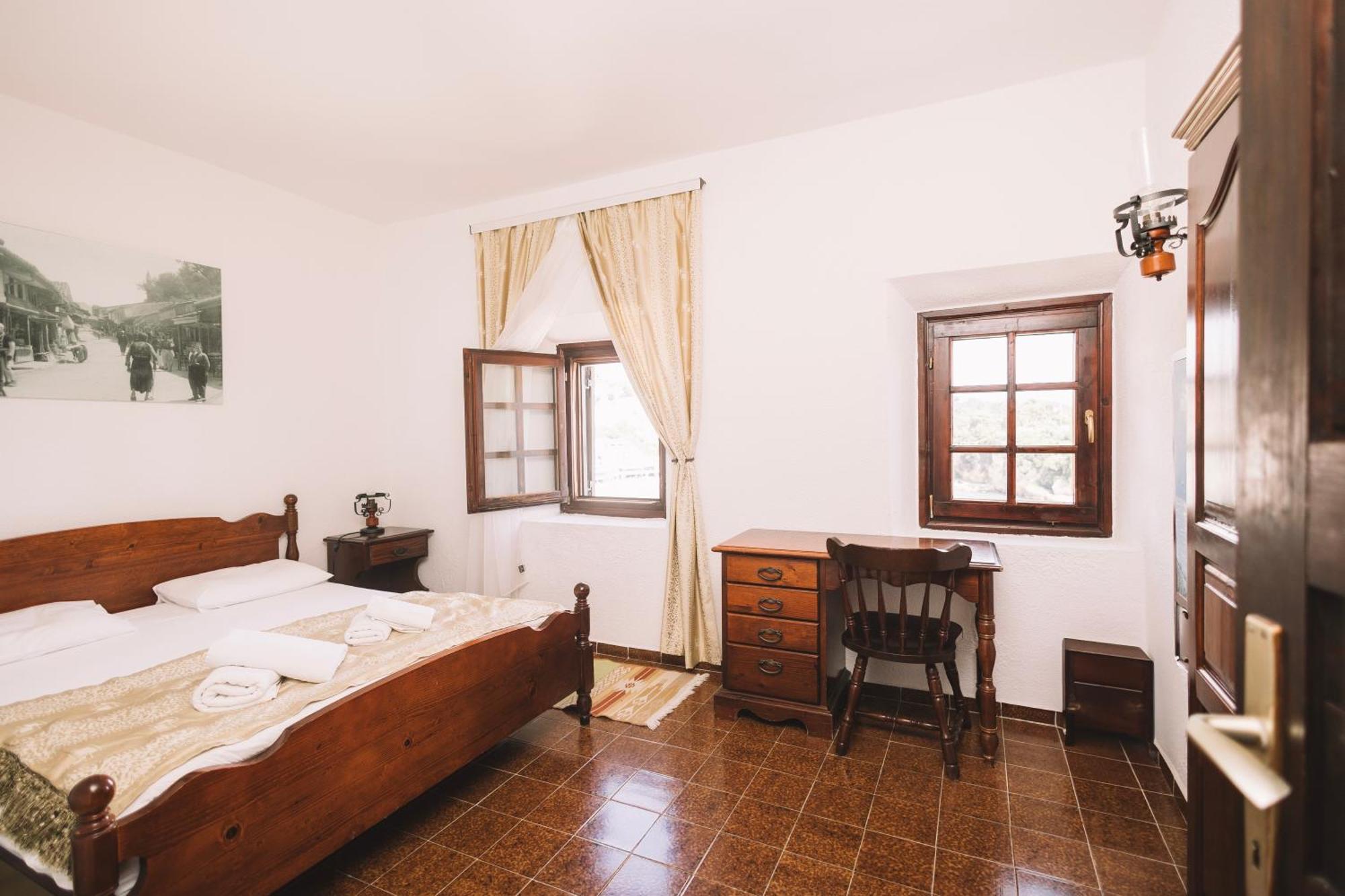 Hotel Kulla E Balshajve à Ulcinj Extérieur photo