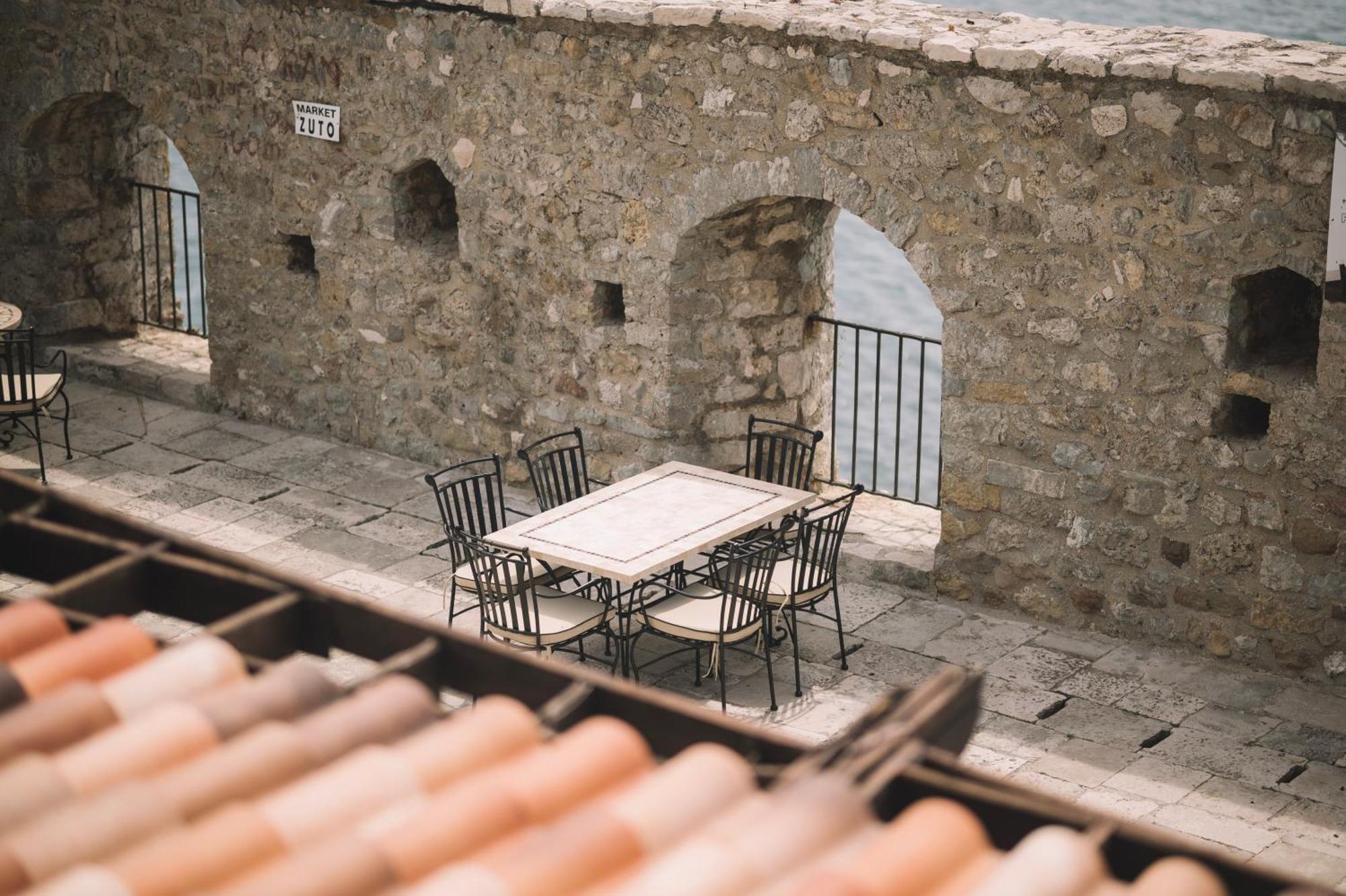 Hotel Kulla E Balshajve à Ulcinj Extérieur photo